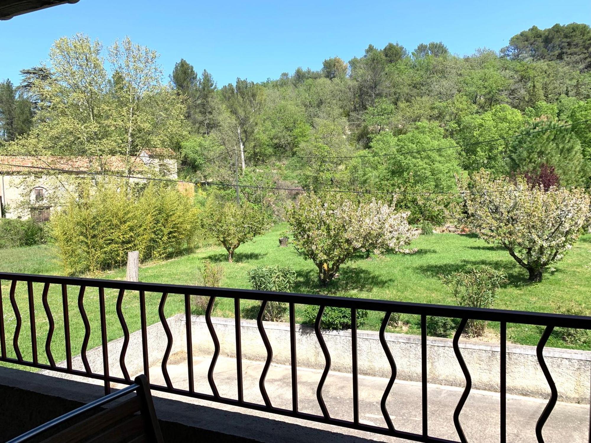 Gite La Loge 142 Route De Carpentras 84210 เวอนาสก์ ภายนอก รูปภาพ