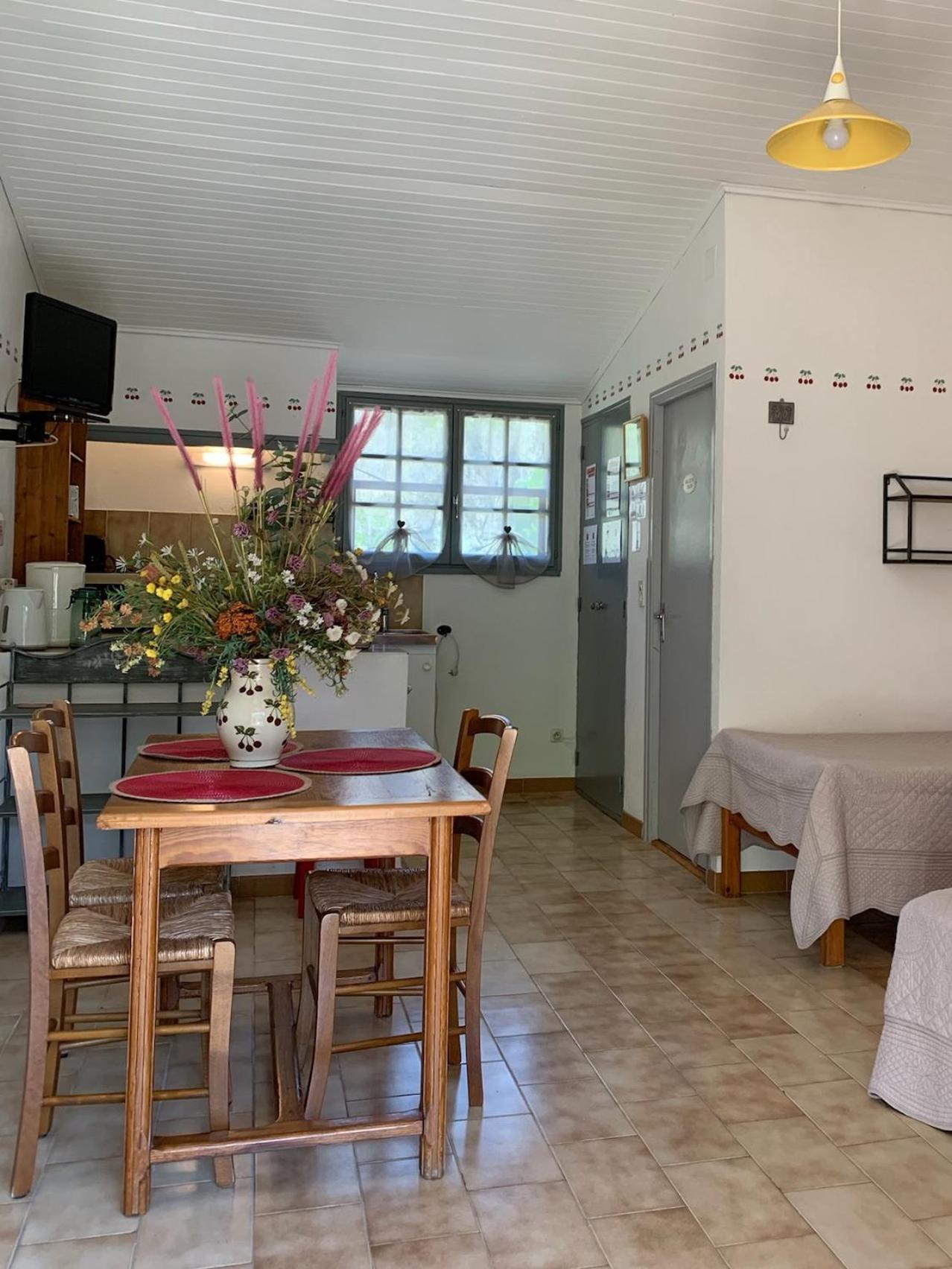 Gite La Loge 142 Route De Carpentras 84210 เวอนาสก์ ภายนอก รูปภาพ